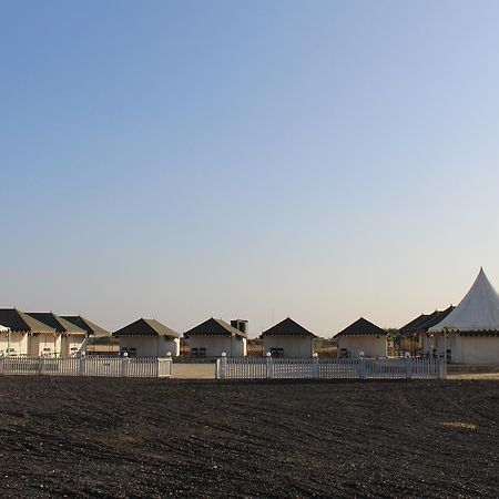 Hôtel Nova Patgar Tents à Bhuj Extérieur photo