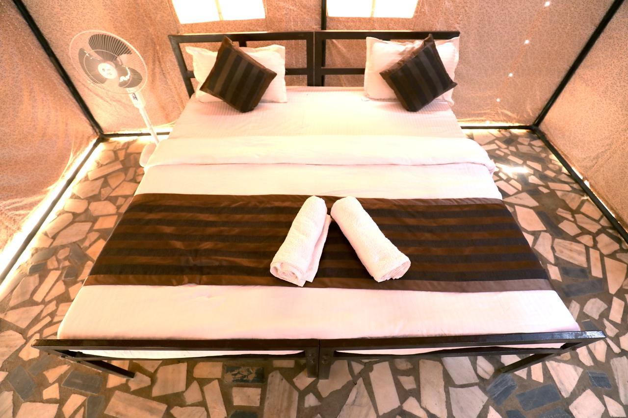 Hôtel Nova Patgar Tents à Bhuj Extérieur photo