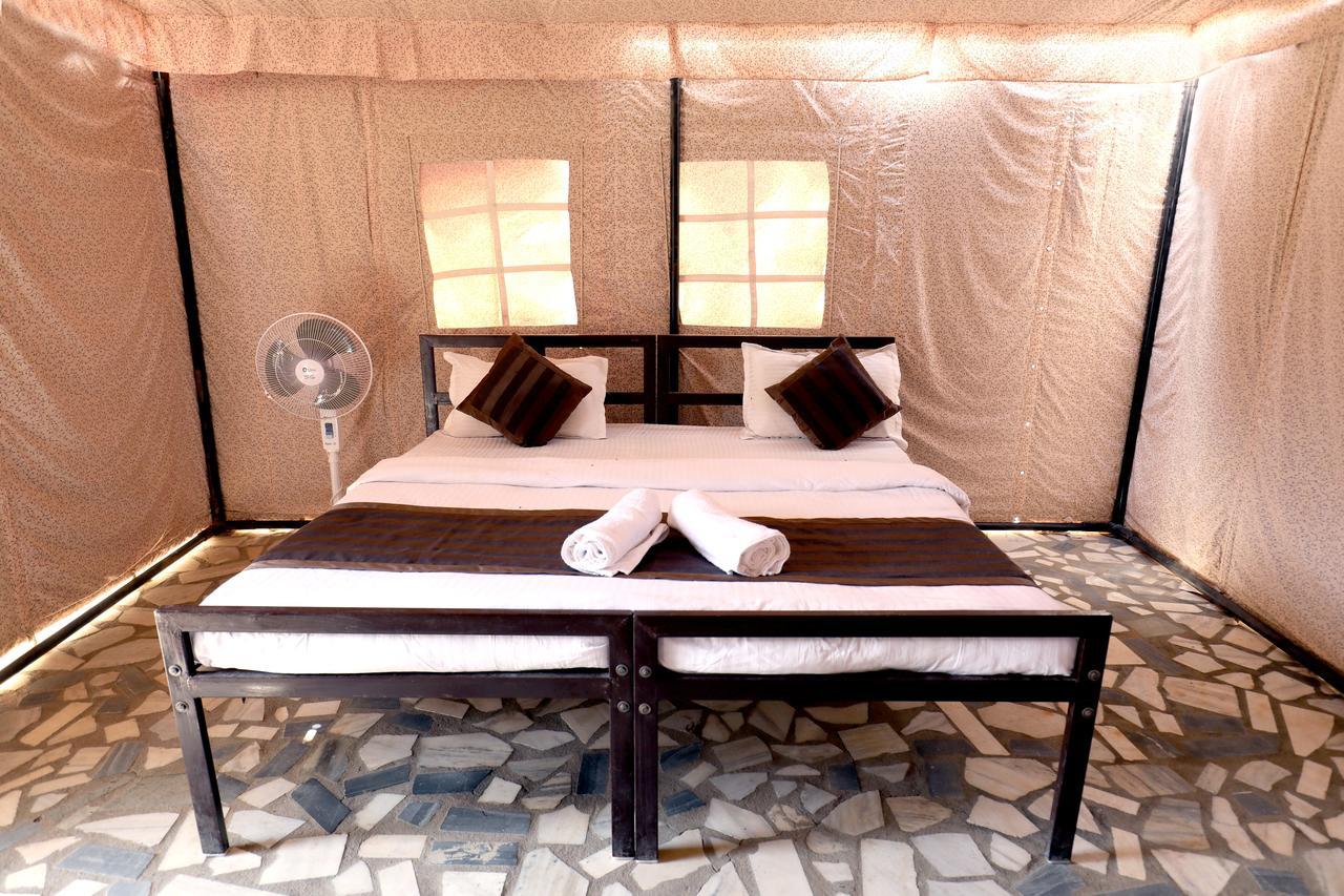 Hôtel Nova Patgar Tents à Bhuj Extérieur photo
