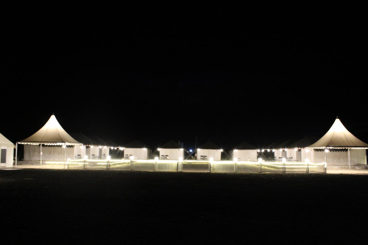Hôtel Nova Patgar Tents à Bhuj Extérieur photo